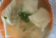 慶豐包子鋪“原景重現(xiàn)” 自證湯中“白點(diǎn)兒”確是蝦須蝦腿