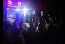 地震災(zāi)區(qū)目擊者:九寨溝縣人民醫(yī)院急診室擠滿傷員