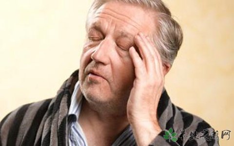 游客春節爬山中暑 中暑怎么緊急處理 游客春節爬山中暑 中暑怎么緊急處理