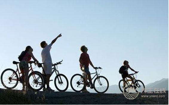 李亞鶴:運(yùn)動(dòng)養(yǎng)生的重要性 李亞鶴:運(yùn)動(dòng)養(yǎng)生的重要性