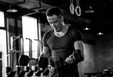 楊坤首部運(yùn)動(dòng)寫(xiě)真曝光 真實(shí)汗水展露男人堅(jiān)毅態(tài)度