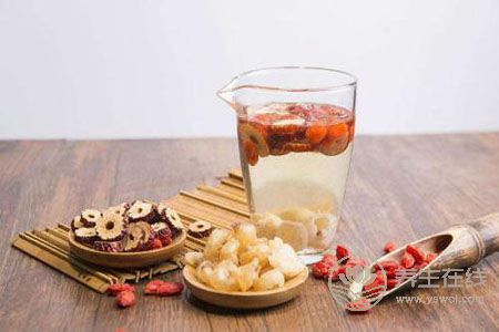 90后開始注重養(yǎng)生，竟然拿出一半工資來養(yǎng)生