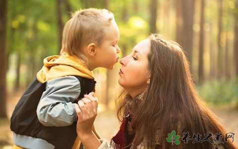 短袖哥勇救男童 孩子獨自在家注意事項 短袖哥勇救男童 孩子獨自在家注意事項
