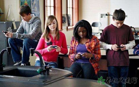 家長進(jìn)游戲群控訴 小孩沉迷網(wǎng)絡(luò)游戲怎么辦 家長進(jìn)游戲群控訴 小孩沉迷網(wǎng)絡(luò)游戲怎么辦