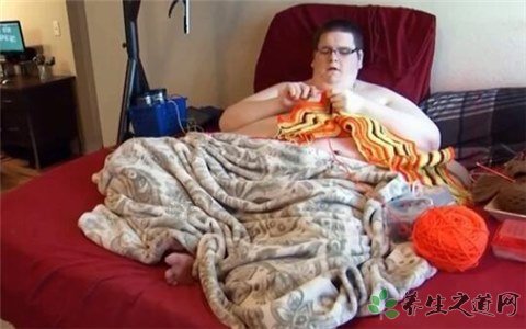 408公斤知名胖男29歲去世 如何預(yù)防肥胖