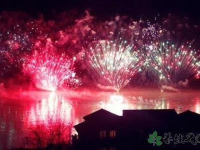 煙花求婚引火災 發生火災時怎么逃生