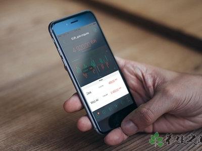 27歲二胎媽媽熬夜玩手機猝死 熬夜的危害有哪些