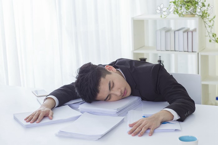 規定員工必須午休 午睡有什么好處 規定員工必須午休 午睡有什么好處