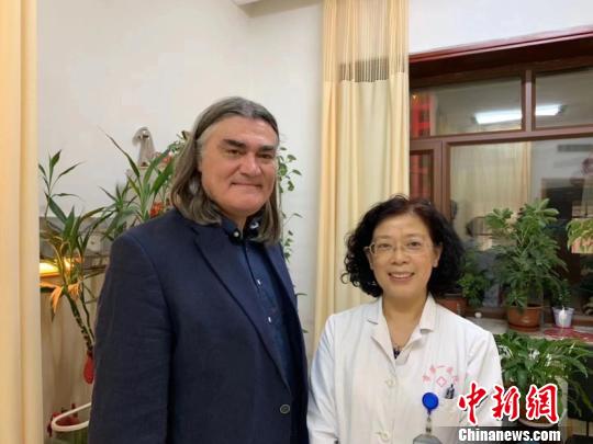 國(guó)際著名音樂(lè)家在哈爾濱第一醫(yī)院體驗(yàn)中國(guó)神奇針灸