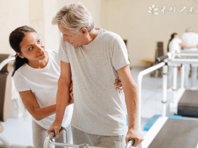 早生白發可能是對抗癡呆癥 阿爾茨海默病癥狀有哪些