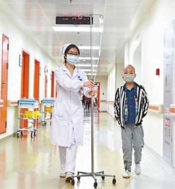 看武漢特殊病房的白衣天使七十二變