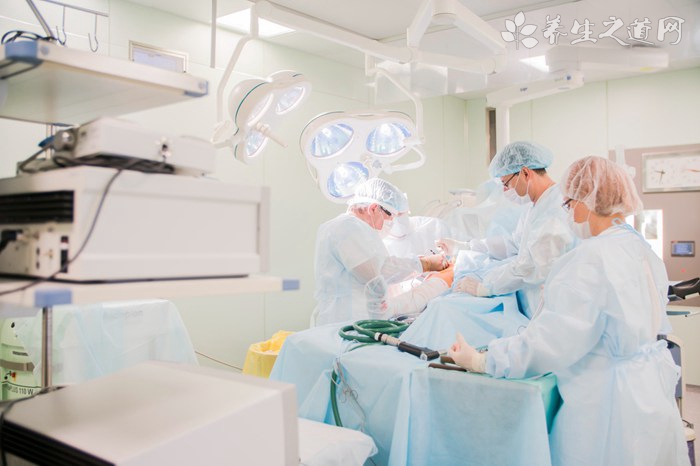 冠心病患者與同事吵架后猝死 冠心病癥狀有哪些-易網健康<a href=http://www.jsjjzhkt.cn/jkys/ target=_blank class=infotextkey>養生</a>網 冠心病患者與同事吵架后猝死 冠心病癥狀有哪些