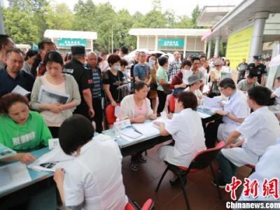 醫學專家談丙肝治療:初期癥狀不明顯 高危人群應盡早篩查