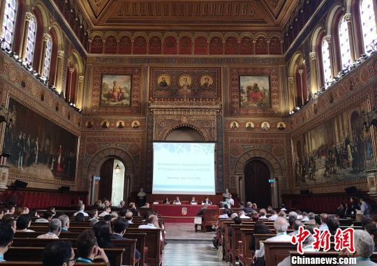 中國原創(chuàng)聚焦超聲外科手術(shù)“無創(chuàng)治療”引國際關注