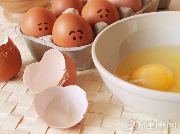 垃圾桶里的食物殘渣,對我們的身體有益?-易網(wǎng)<a href=http://www.jsjjzhkt.cn/ target=_blank class=infotextkey>健康養(yǎng)生</a>網(wǎng) 垃圾桶里的食物殘渣,對我們的身體有益?