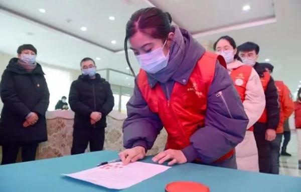 唐山寶島婦兒醫(yī)院捐贈(zèng)口罩,助力媒體工作者-易網(wǎng)健康養(yǎng)生網(wǎng) 唐山寶島婦兒醫(yī)院捐贈(zèng)口罩,助力媒體工作者