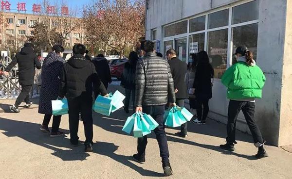 唐山寶島婦兒醫(yī)院捐贈(zèng)口罩,助力媒體工作者-易網(wǎng)健康養(yǎng)生網(wǎng) 唐山寶島婦兒醫(yī)院捐贈(zèng)口罩,助力媒體工作者