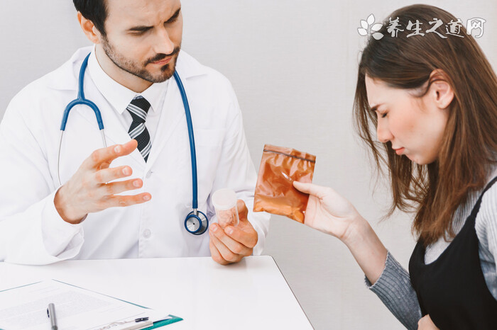 美國誤服消毒劑咨詢電話大幅上升 消毒水可以殺滅新冠病毒嗎-易網(wǎng)健康<a href=http://www.jsjjzhkt.cn/jkys/ target=_blank class=infotextkey>養(yǎng)生</a>網(wǎng) 美國誤服消毒劑咨詢電話大幅上升 消毒水可以殺滅新冠病毒嗎