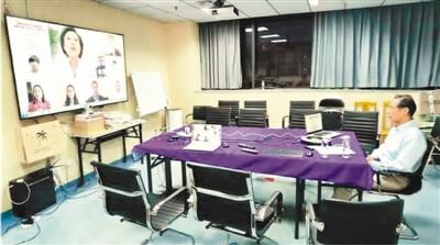 如何做好自我防護和心理調試