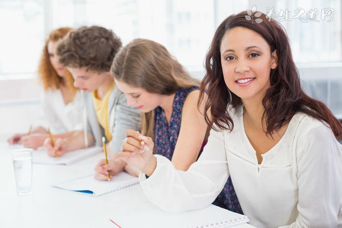 多地叫停學生體育課戴口罩 疫情下什么情況可以不戴口罩-易網<a href=http://www.jsjjzhkt.cn/ target=_blank class=infotextkey>健康養生</a>網 多地叫停學生體育課戴口罩 疫情下什么情況可以不戴口罩