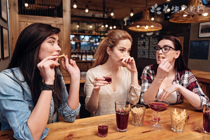 普吉島游泳卷海中 游泳的注意事項有哪些