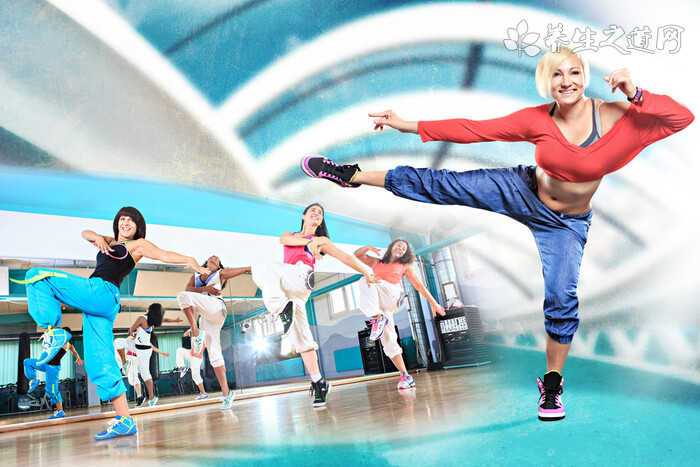 美國新冠感染病例出現年輕化趨勢 如何防止室內感染新冠