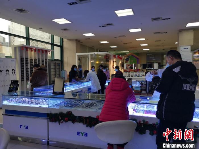 上海構造兒童青少年近視防控“堡壘” 集預防、篩查、干預、跟蹤于一體