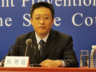 人社部:開展暖心行動鼓勵引導務工人員留在就業地安心過年