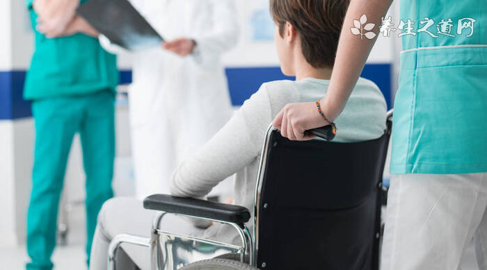 男子做核磁共振被忘在檢查艙 核磁共振對人體傷害大嗎-易網<a href=http://www.jsjjzhkt.cn/ target=_blank class=infotextkey>健康養生</a>網 男子做核磁共振被忘在檢查艙 核磁共振對人體傷害大嗎