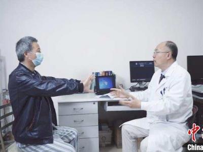 中國帕金森病患者超300萬 不是“手抖”那么簡單！