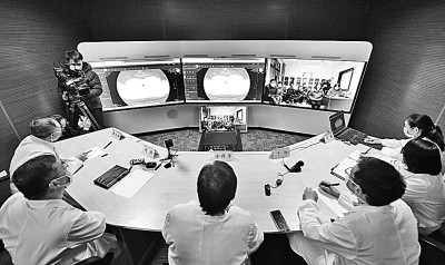 互聯(lián)網(wǎng)醫(yī)療的優(yōu)勢與局限聽醫(yī)生怎么說-易網(wǎng)健康<a href=http://www.jsjjzhkt.cn/jkys/ target=_blank class=infotextkey>養(yǎng)生</a>網(wǎng) 互聯(lián)網(wǎng)醫(yī)療的優(yōu)勢與局限聽醫(yī)生怎么說