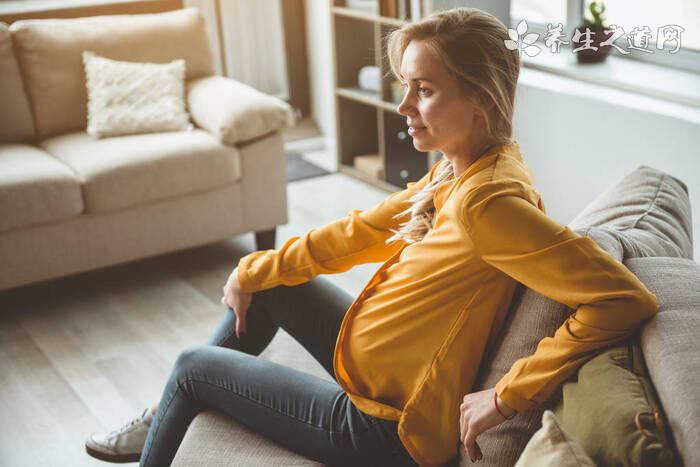 男生高考查分全家跟著手抖 情緒激動(dòng)的時(shí)候如何冷靜