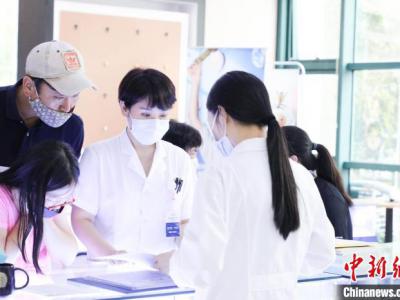 防控青少年近視 專家澄清誤區 勿擅自用藥