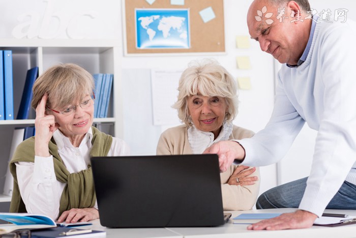 傳《河南青年報》突然解散員工 曾因強制攤派發行遭懲-易網<a href=http://www.jsjjzhkt.cn/ target=_blank class=infotextkey>健康養生</a>網 傳《河南青年報》突然解散員工 曾因強制攤派發行遭懲