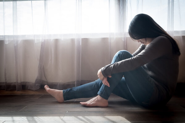 拿孤獨秀優越？別再美化孤獨感了！