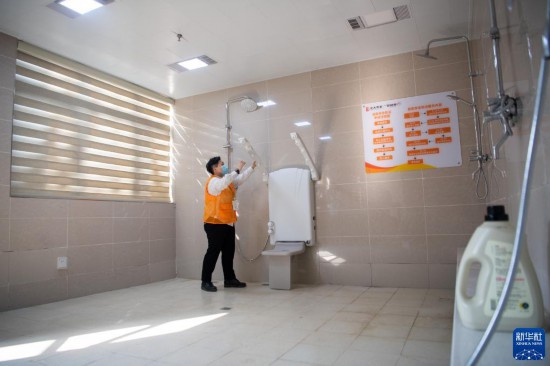 “智慧”養老守護最美“夕陽紅”-易網健康<a href=http://www.jsjjzhkt.cn/jkys/ target=_blank class=infotextkey>養生</a>網 “智慧”養老守護最美“夕陽紅”