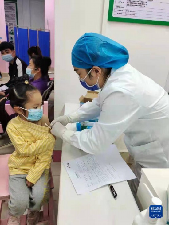 最大規模疫苗接種為什么“能”-易網健康<a href=http://www.jsjjzhkt.cn/jkys/ target=_blank class=infotextkey>養生</a>網 最大規模疫苗接種為什么“能”