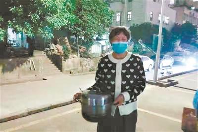 封控區(qū)內(nèi)突發(fā)心梗 一個電話手術(shù)獲救-易網(wǎng)<a href=http://www.jsjjzhkt.cn/ target=_blank class=infotextkey>健康養(yǎng)生</a>網(wǎng) 封控區(qū)內(nèi)突發(fā)心梗 一個電話手術(shù)獲救