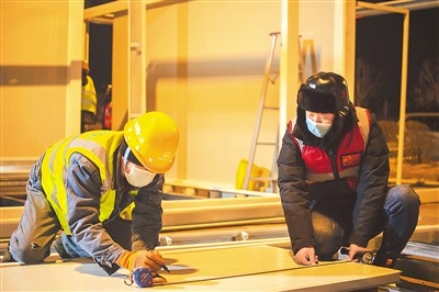 長(zhǎng)春:隔離方艙加緊建設(shè)-易網(wǎng)健康<a href=http://www.jsjjzhkt.cn/jkys/ target=_blank class=infotextkey>養(yǎng)生</a>網(wǎng) 長(zhǎng)春:隔離方艙加緊建設(shè)