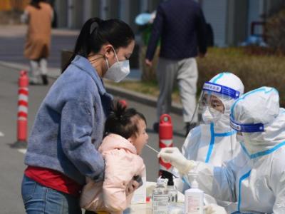 國務院聯防聯控機制回應防疫焦點問題：破堵點、保暢通、穩春耕