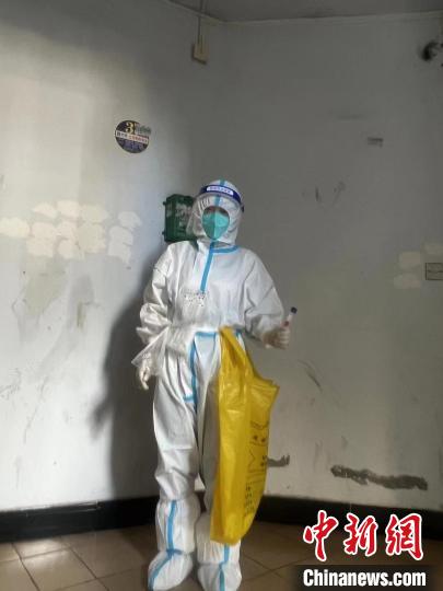 四川順慶:生日這天,她在疫情防控一線-易網健康<a href=http://www.jsjjzhkt.cn/jkys/ target=_blank class=infotextkey>養生</a>網 四川順慶:生日這天,她在疫情防控一線