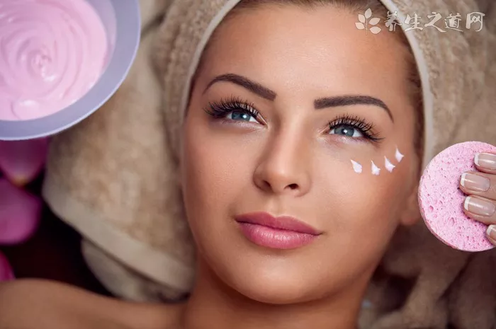 女性吃什么可以淡斑養顏-易網健康<a href=http://www.jsjjzhkt.cn/jkys/ target=_blank class=infotextkey>養生</a>網 女性吃什么可以淡斑養顏