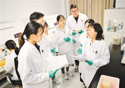 探索延緩衰老保障人民健康