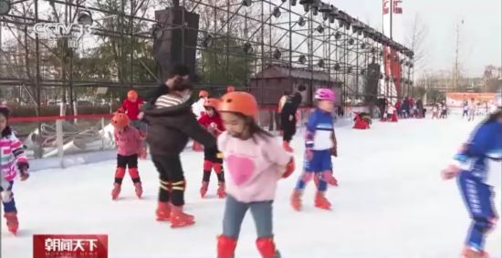 健康運動過大年春節期間冰雪項目火熱-易網<a href=http://www.jsjjzhkt.cn/ target=_blank class=infotextkey>健康養生</a>網 健康運動過大年春節期間冰雪項目火熱