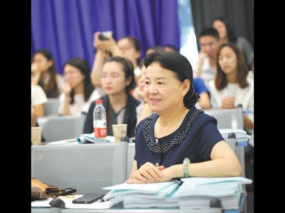 46年堅守“護牙”一線(講述·一輩子一件事)