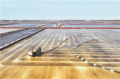 陶瓷膜過濾、多效真空蒸發……小鹽粒蘊含大科技-易網健康<a href=http://www.jsjjzhkt.cn/jkys/ target=_blank class=infotextkey>養生</a>網 陶瓷膜過濾、多效真空蒸發……小鹽粒蘊含大科技