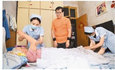 “母親健康快車”為婦女兒童送健康服務