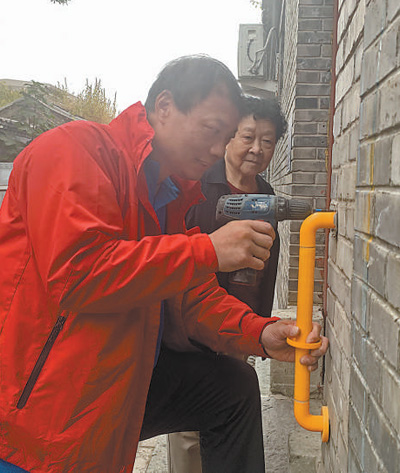 老有所為,貢獻“銀發力量”(體驗·民生一線觀察)-易網健康<a href=http://www.jsjjzhkt.cn/jkys/ target=_blank class=infotextkey>養生</a>網 老有所為,貢獻“銀發力量”(體驗·民生一線觀察)