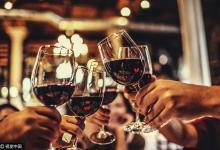 提醒!喝酒臉紅的人千萬別吃這3類藥