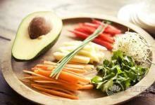 緩解痛經(jīng)吃什么食物好 試試吃素